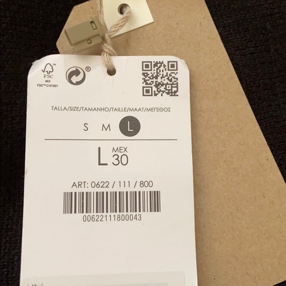 Black knit mini skirt - Picture 2 of 5